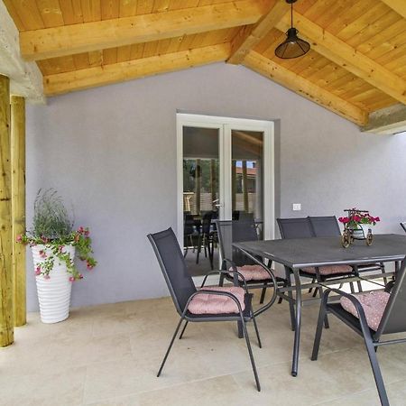 Natascha In Pamici - Haus Fuer 6 Personen Villa Žminj Kültér fotó